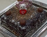 A picture of step 8 of Christmas special cake.