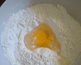 Foto del paso 2 de la receta: Medialunas de manteca