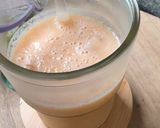 Foto langkah ke 3 dari resep Smoothie Melon Stroberi.