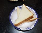 A picture of step 3 of Egg sandwich.