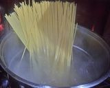 Foto langkah ke 2 dari resep Spaghetti home made.Tips spaghetti mengkilat dan tdk lengket.