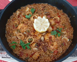 Foto del paso 4 de la receta: ARROZ CON LANGOSTINOS, CHIPIRONES Y ALMEJAS