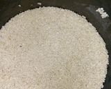 A picture of step 1 of Standing pap (kunun tsaye).