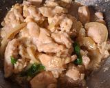 Foto langkah ke 5 dari resep Oyakodon.