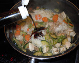 Foto del paso 16 de la receta: Noodles de arroz salteados con pollo