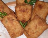 Foto langkah ke 3 dari resep Martabak Tahu Telur Sayur.