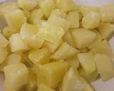 A picture of step 1 of Tuna and potato salad.