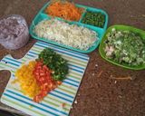 A picture of step 4 of Spring rolls.
