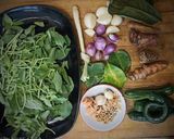 Foto langkah ke 2 dari resep KAREE HIJAU (GREEN CURRY).