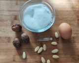 Foto del passaggio 1 della ricetta Biscotti alle mandorle e noci con albume