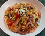 รูปขั้นตอนการทำที่ 3 ของ ส้มตำทะเล