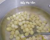 Hình bước làm 4 của món Chè hạt sen long nhãn