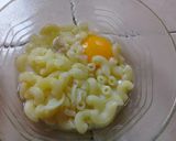 Foto langkah ke 2 dari resep Makaroni Telur Buncis Jagung.