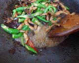 青龍木耳炒肉絲的食譜步驟2照片