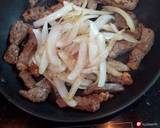 Pan Fry Beef Steak and Onion recipe step 5 photo