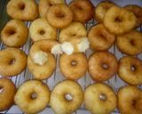 Foto langkah ke 9 dari resep Donat kentang 1x profing, shiny crust, empuk dan lembut banget😋.