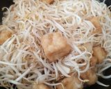 Foto langkah ke 3 dari resep Tumis Tahu Tauge.