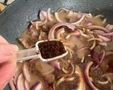 A picture of step 7 of Beef stroganoff.