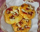 Foto langkah ke 8 dari resep Roti pizza.