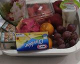 Foto langkah ke 1 dari resep Salad buah yogurt.