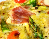 Foto del paso 2 de la receta: Frittata con espárragos, jamón serrano y tomates cherry