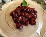 Foto del paso 6 de la receta Tarta de queso de limón y chocolate con cerezas, sin horno
