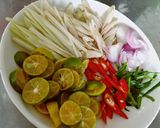 Hình bước làm 4 của món Chân gà ngâm sả tắc