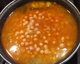 Foto del paso 5 de la receta: Potaje de garbanzos con chistorra, acelgas y brócoli
