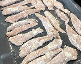 Foto del paso 3 de la receta: Fingers de pollo al horno con mozzarella y parmesano