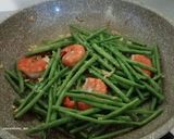 Foto langkah ke 3 dari resep Tumis Baby Buncis Udang.