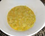 Foto del paso 5 de la receta: Tortilla de patatas con filetes pechugas asadas