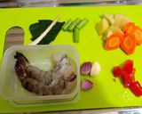 Foto langkah ke 1 dari resep Sop udang (MPASI 1 tahun +).