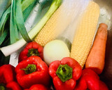 Foto del paso 1 de la receta: AJÍES MORRONES RELLENOS 🫑🧅🥕🌽🫑