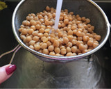 Foto del paso 3 de la receta: Ensalada de garbanzos con verduras