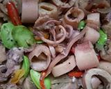 Foto langkah ke 9 dari resep Oseng cumi asin.