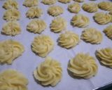 Foto langkah ke 5 dari resep Sagu Keju Ekonomis No Mixer.