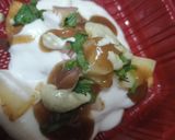 A picture of step 3 of Samosa chaat.