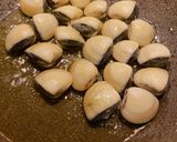 Foto del passaggio 2 della ricetta Spaghetti alle vongole