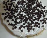 A picture of step 8 of Creamy sponge cake.