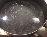 A picture of step 1 of Miso soup.