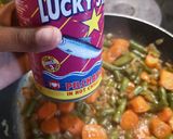 A picture of step 9 of Vegetable tin fish and pasta.