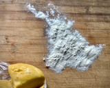 Foto del paso 5 de la receta: Tallarines frescos caseros con ricotta, cebolla caramelizada y trufa
