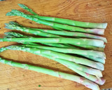 Foto del paso 2 de la receta: Lubina rellena de verduras sobre crema de espárragos