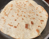 Foto del paso 2 de la receta: Piadina de lomo adobado con cuatro quesos