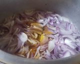 A picture of step 3 of Jhat pat Andoo ka salan (ami style).