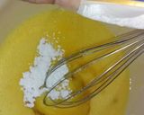 A picture of step 3 of Cream cake.