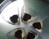 A picture of step 8 of Lookka chhuppi mousse cups.