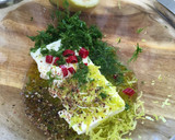 Foto del paso 4 de la receta: Salmón al papillote con puerros y queso feta