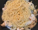 A picture of step 4 of Japanese style chicken spaghetti.