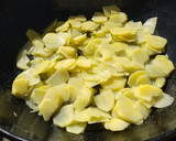 Foto del paso 3 de la receta: Tortilla de patatas a leña
